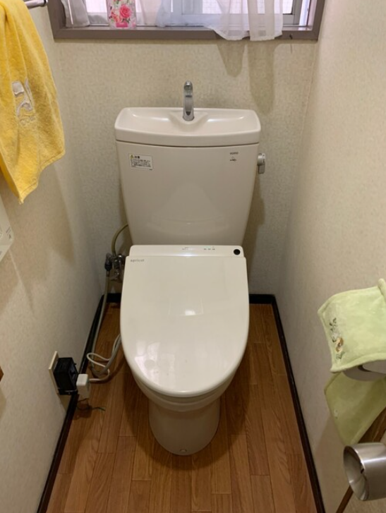 施工前　トイレ