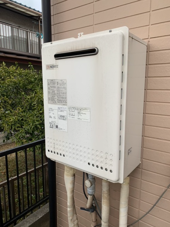 施工前　給湯器