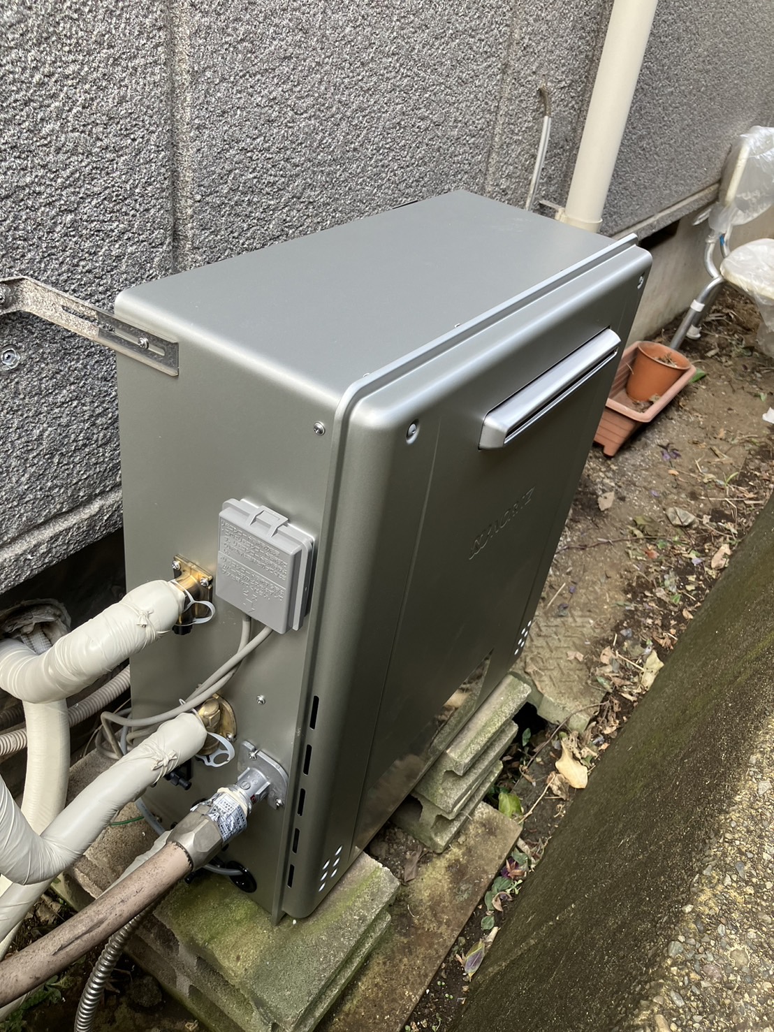 施工後　給湯器