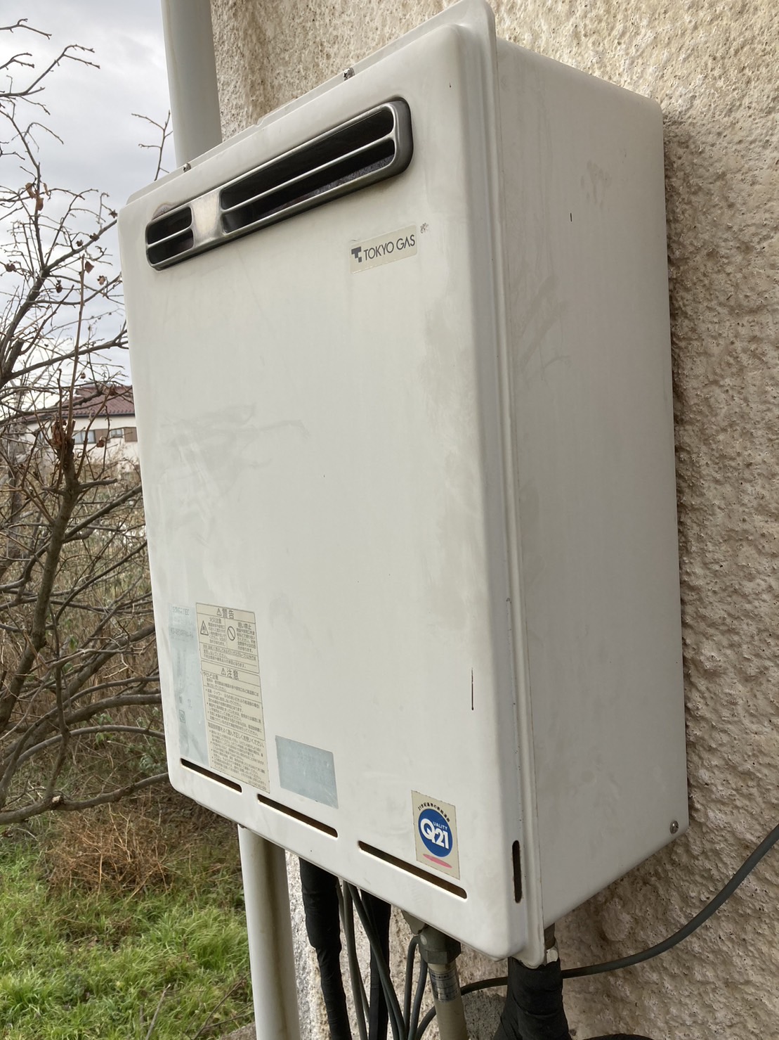 施工前　給湯器