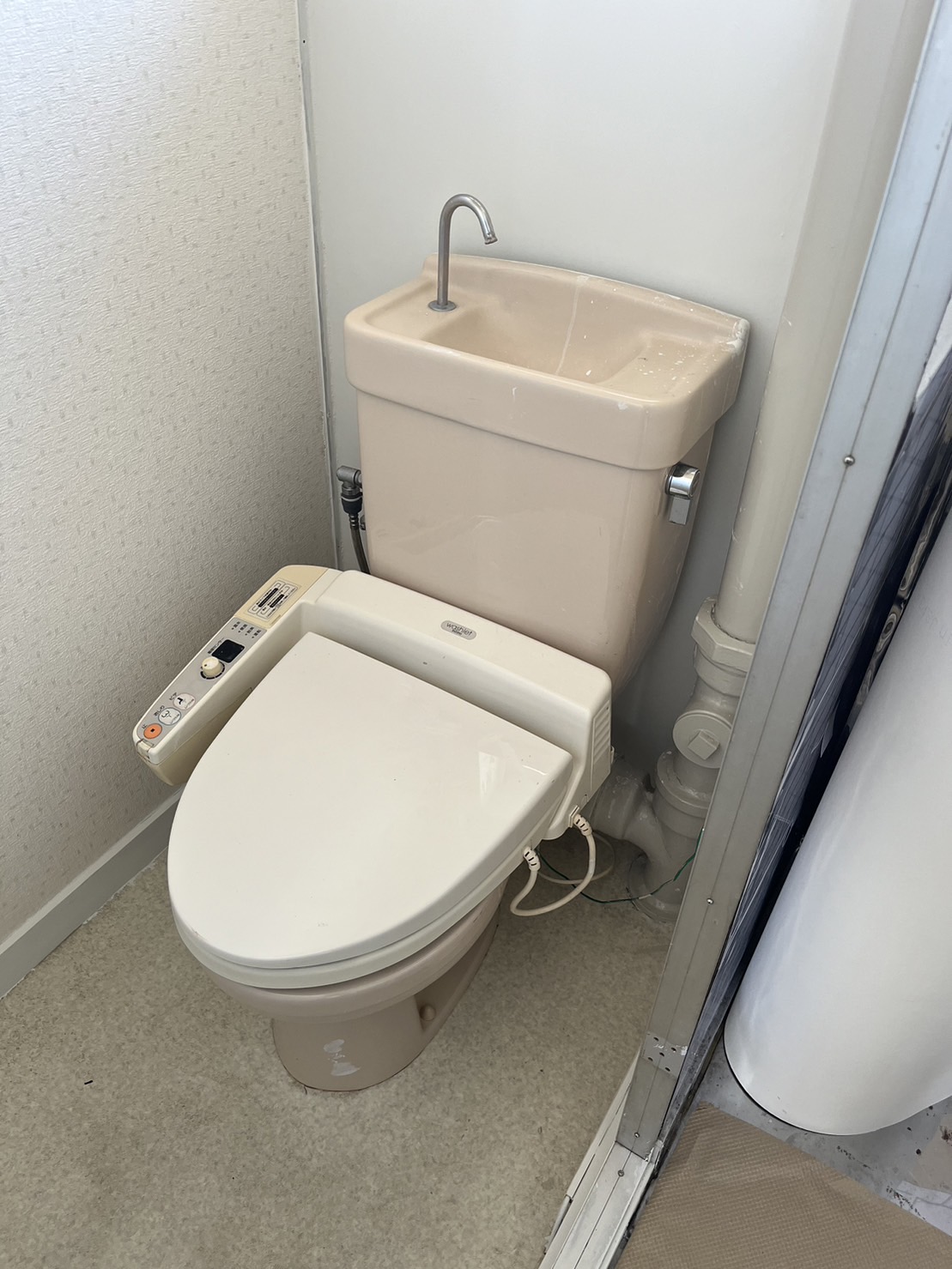 施工前　トイレ