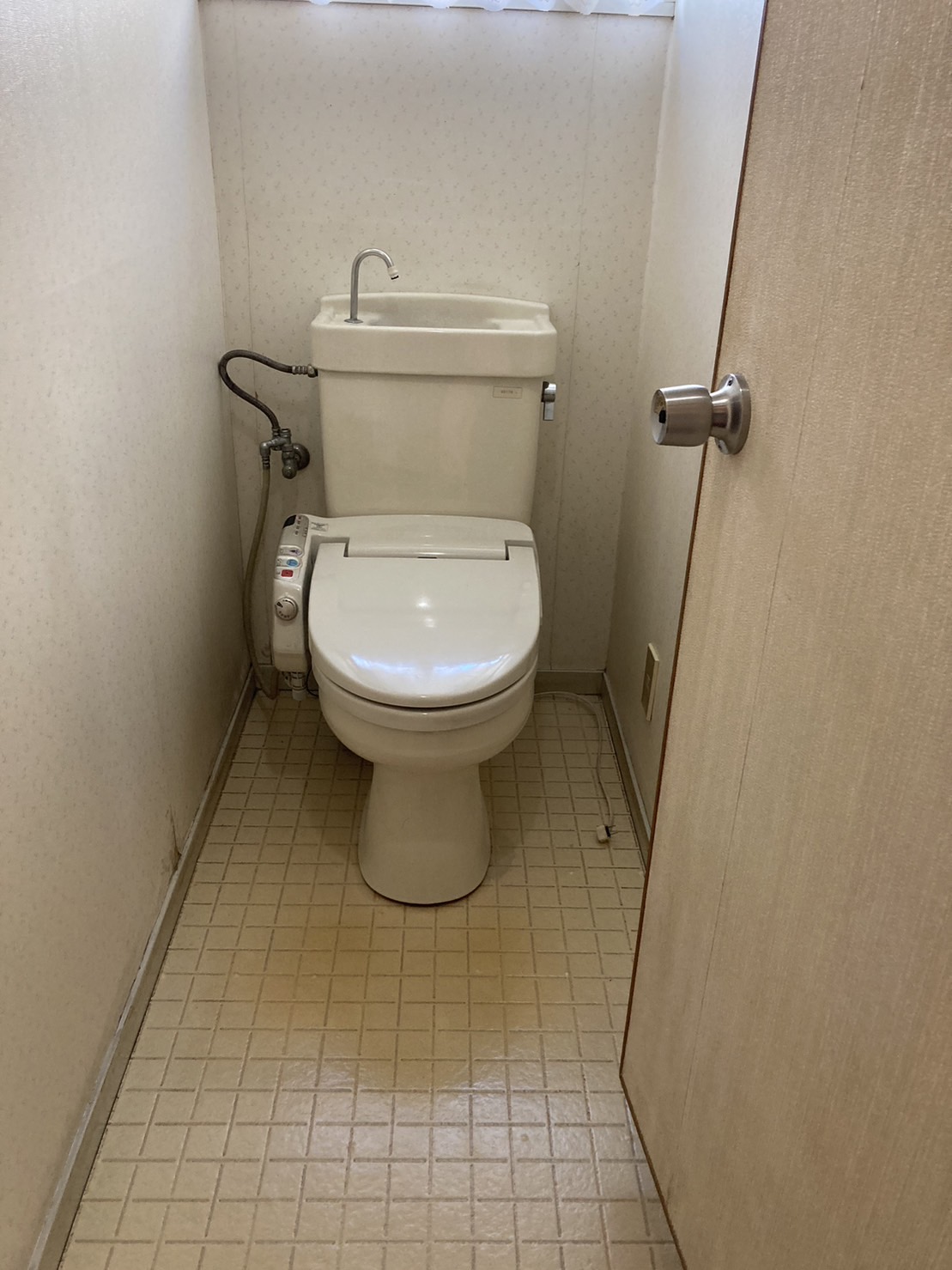 施工前　トイレ