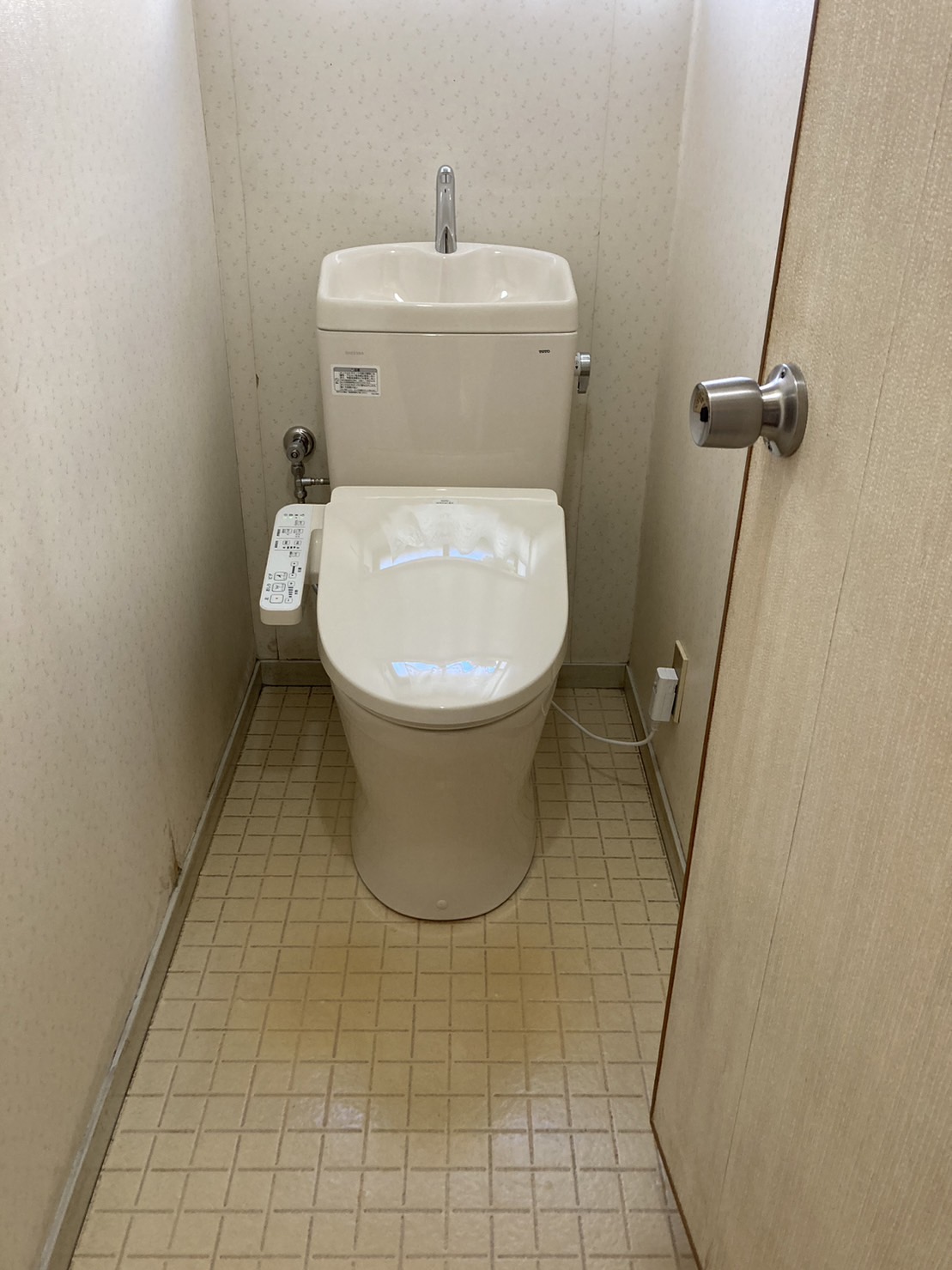 施工後　トイレ