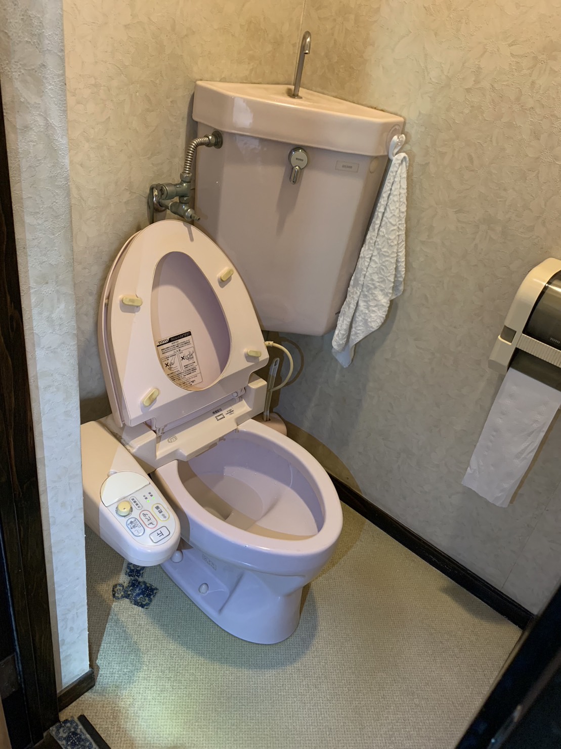 施工前　トイレ