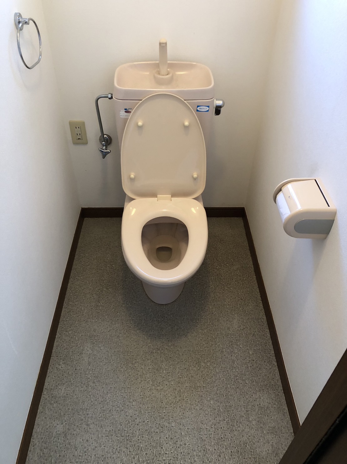 施工前　トイレ