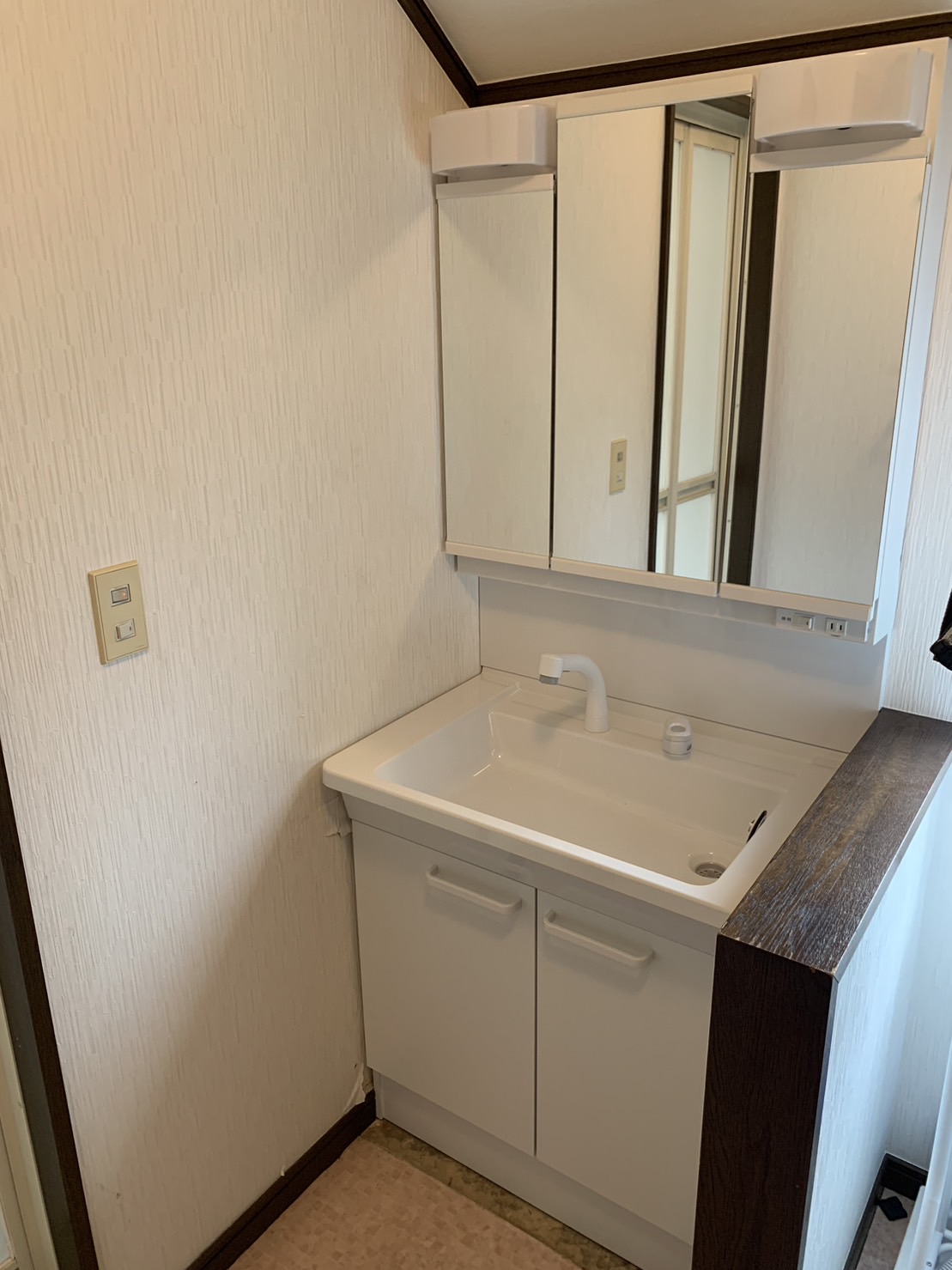 施工後　洗面化粧台