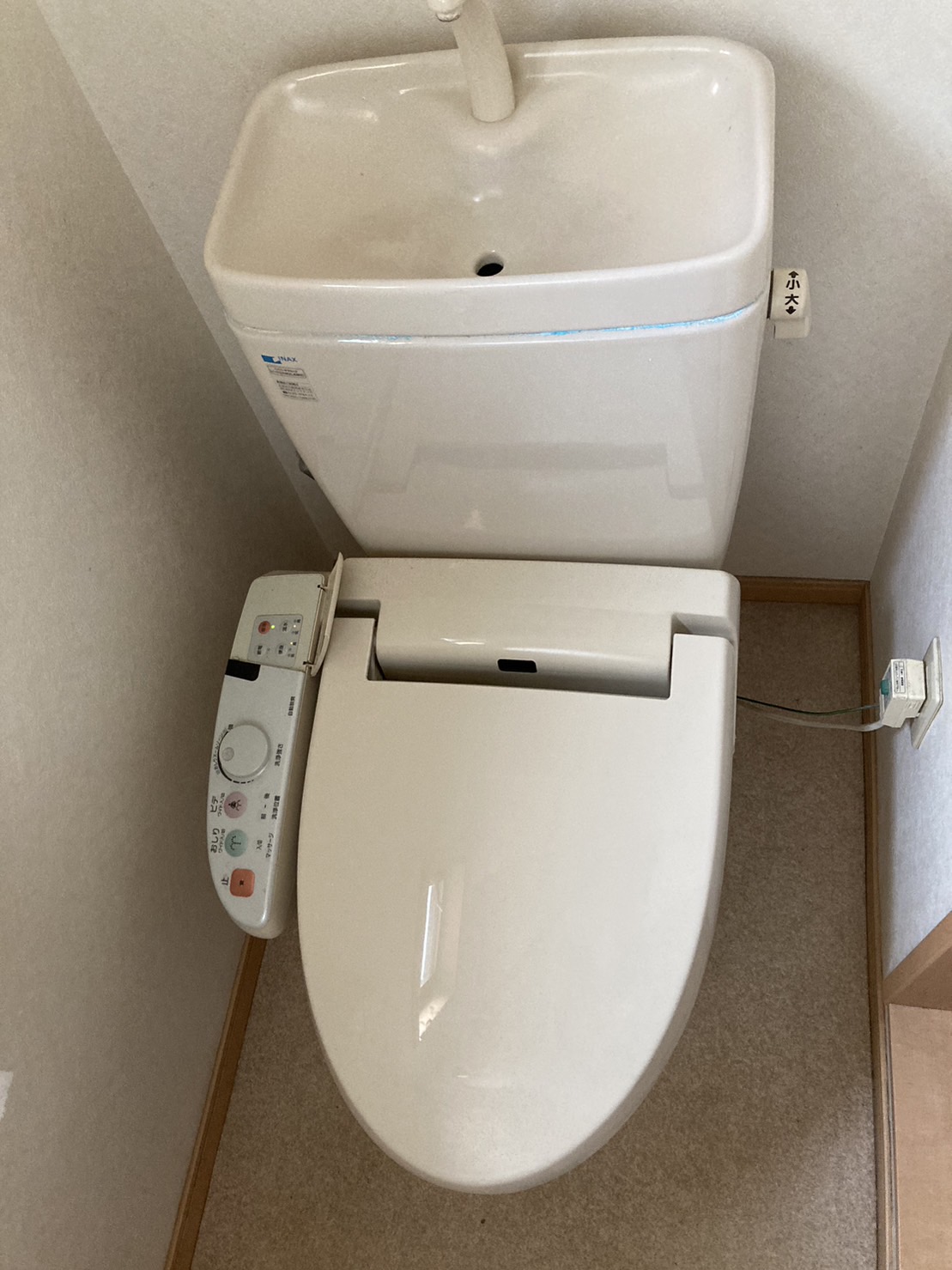 施工前　トイレ