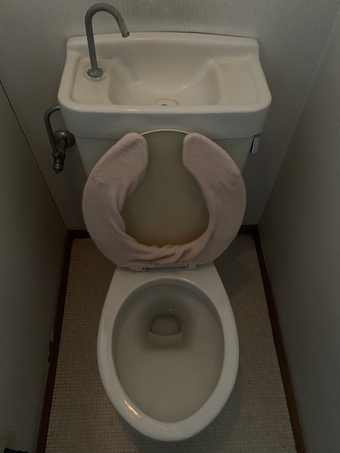 施工前　トイレ