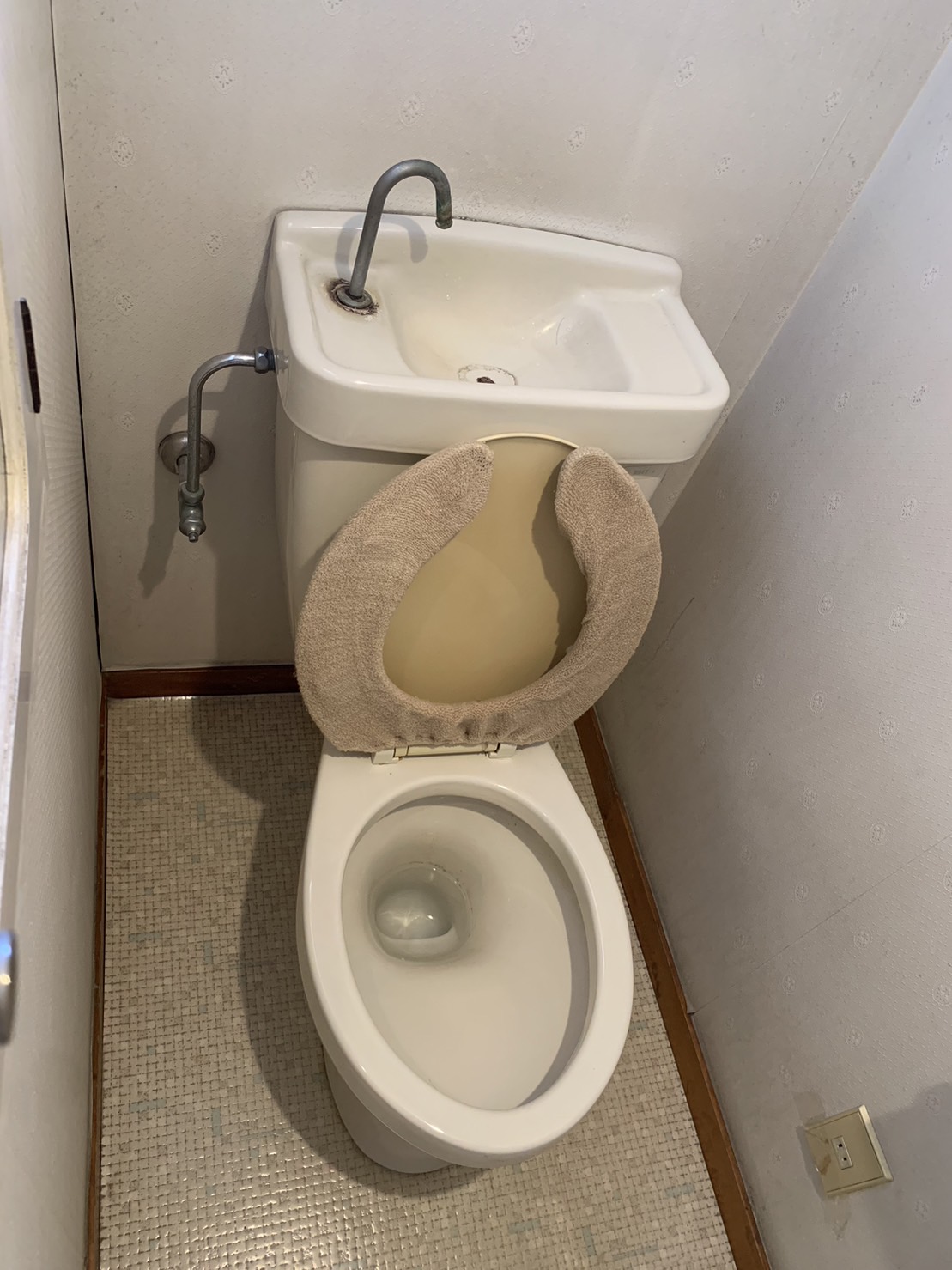 施工前　トイレ