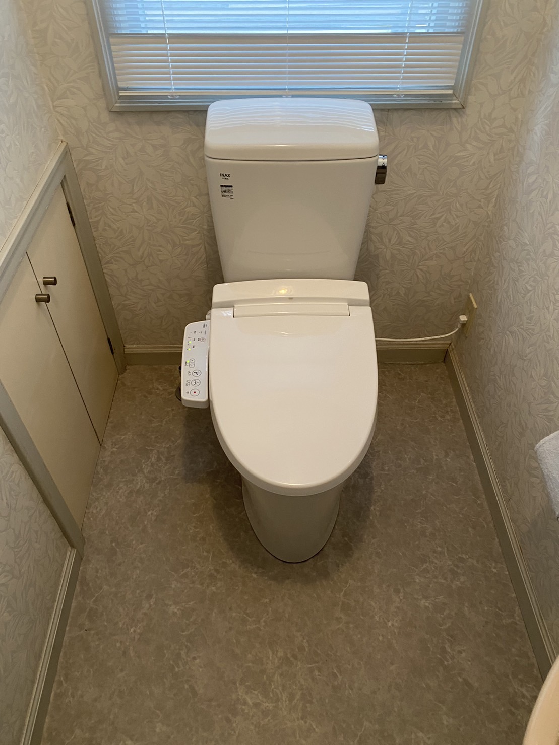 施工前　トイレ