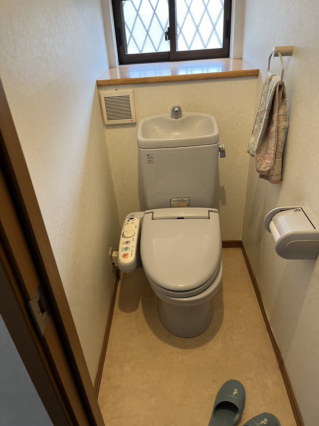 施工前　トイレ