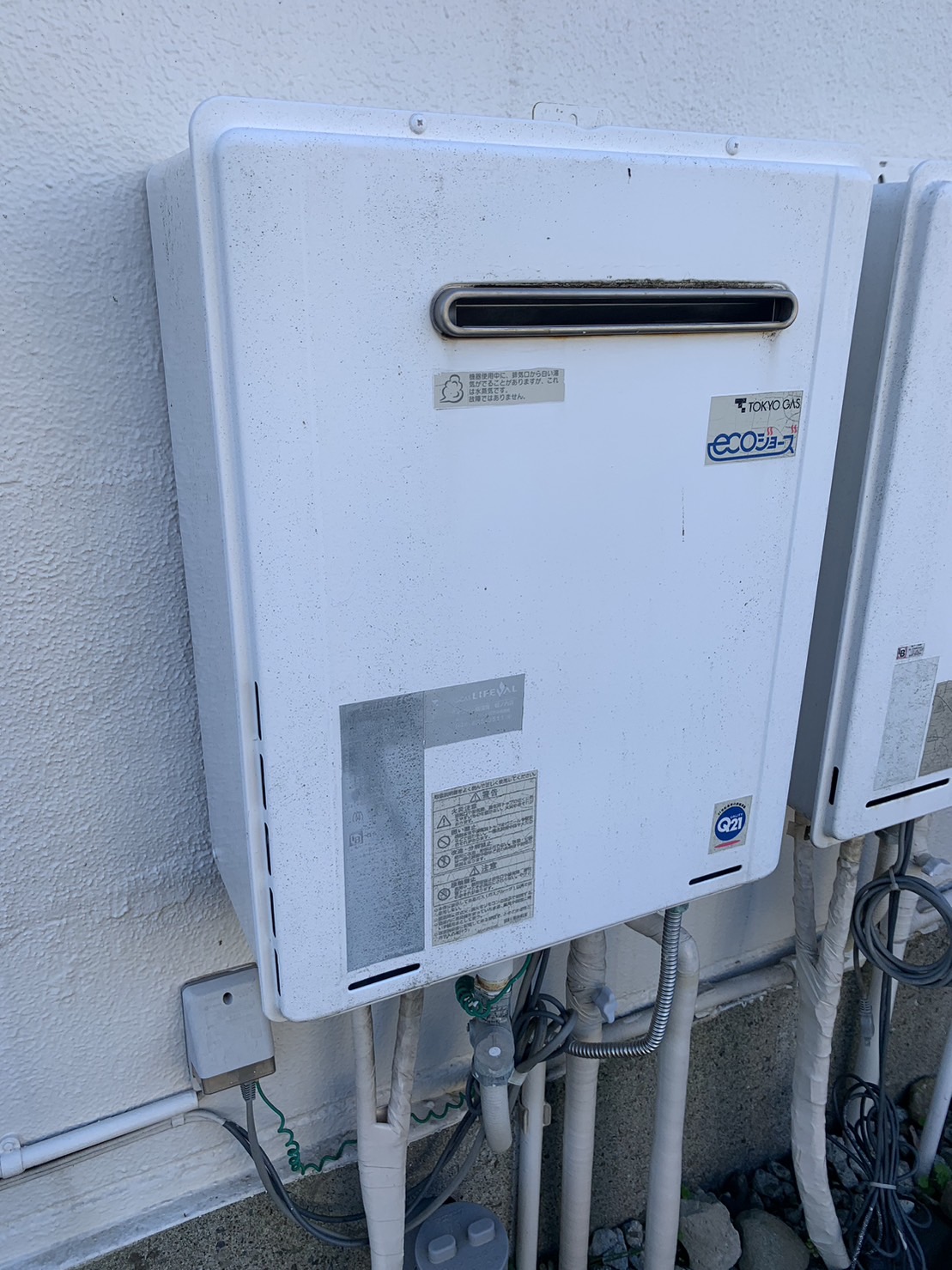 施工前　給湯器