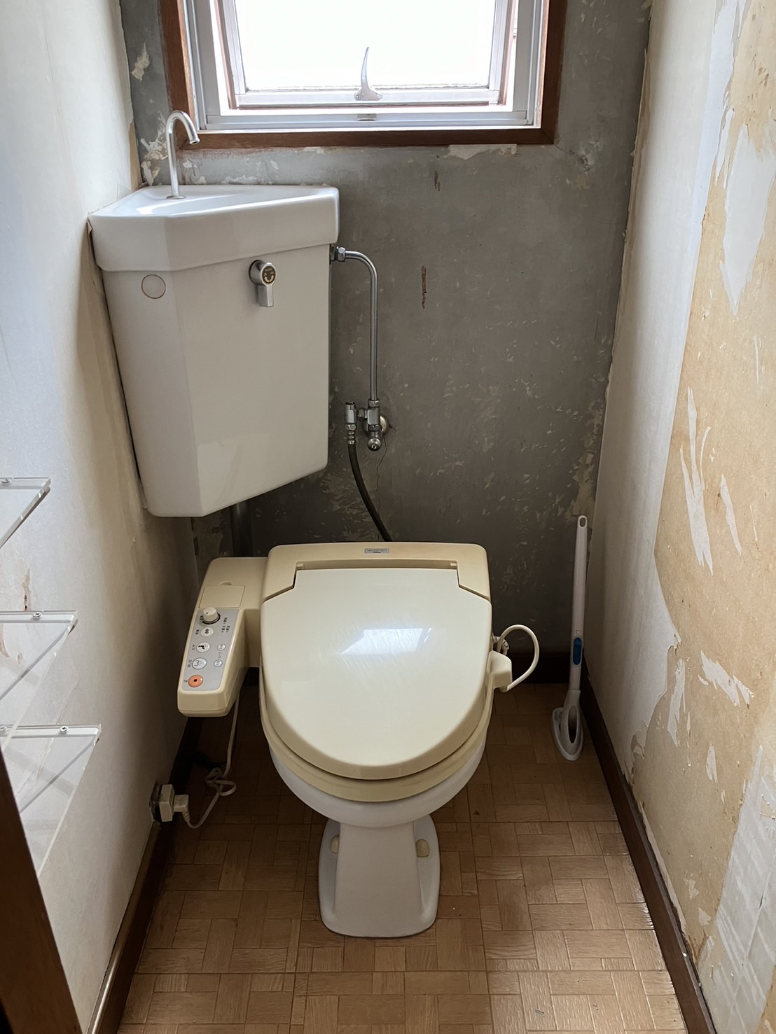 施工前　トイレ