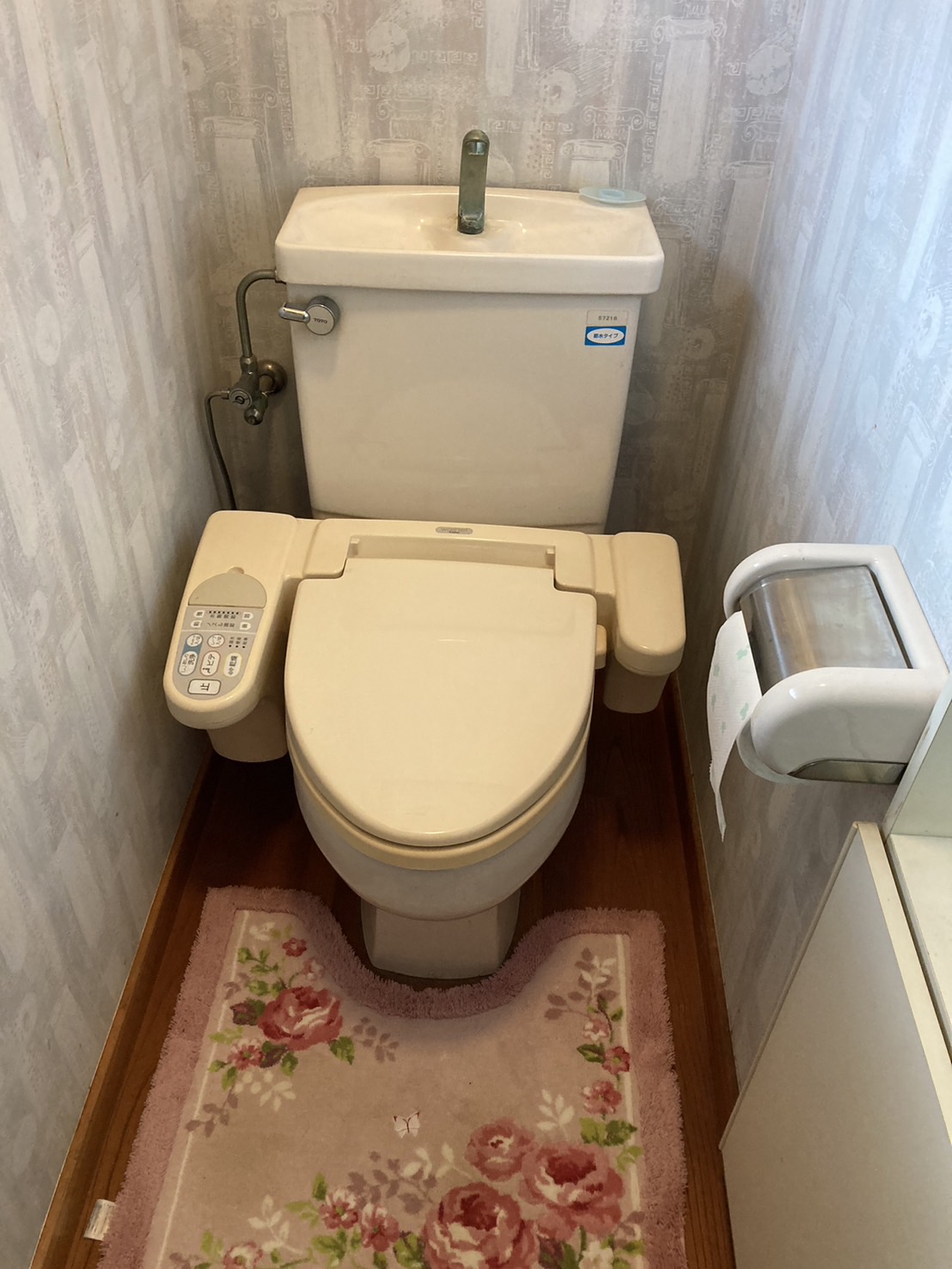 施工前　トイレ