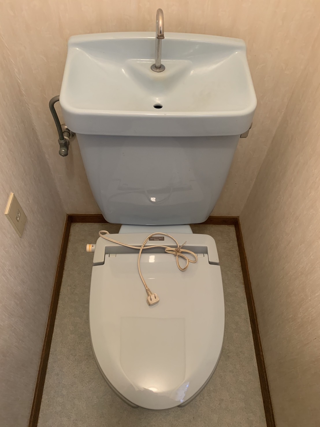 施工前　トイレ