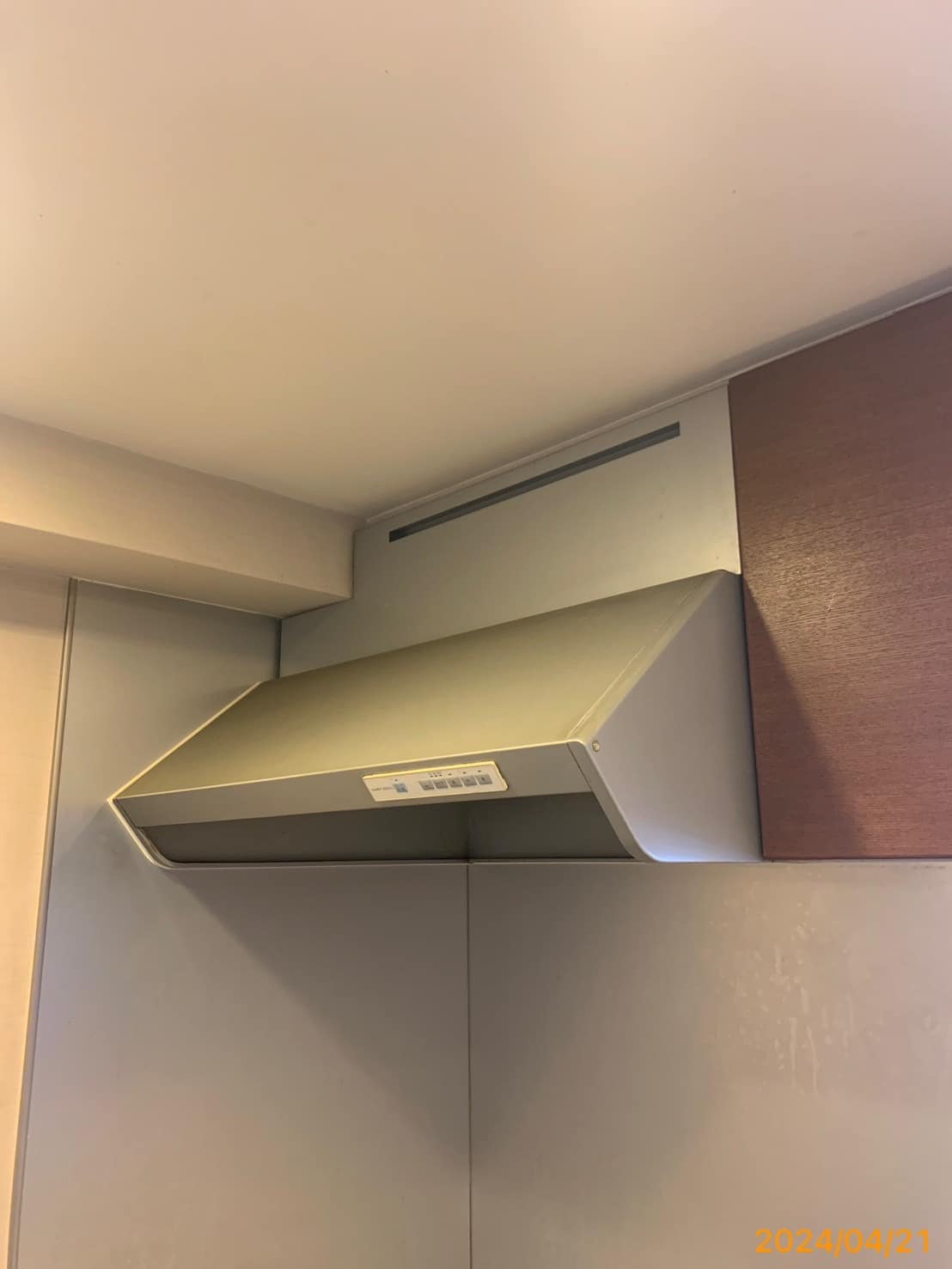 施工前　換気扇