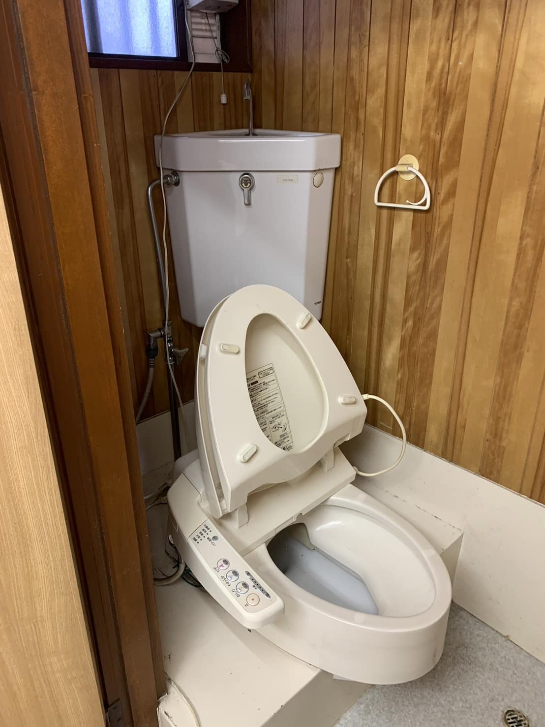 施工前　トイレ