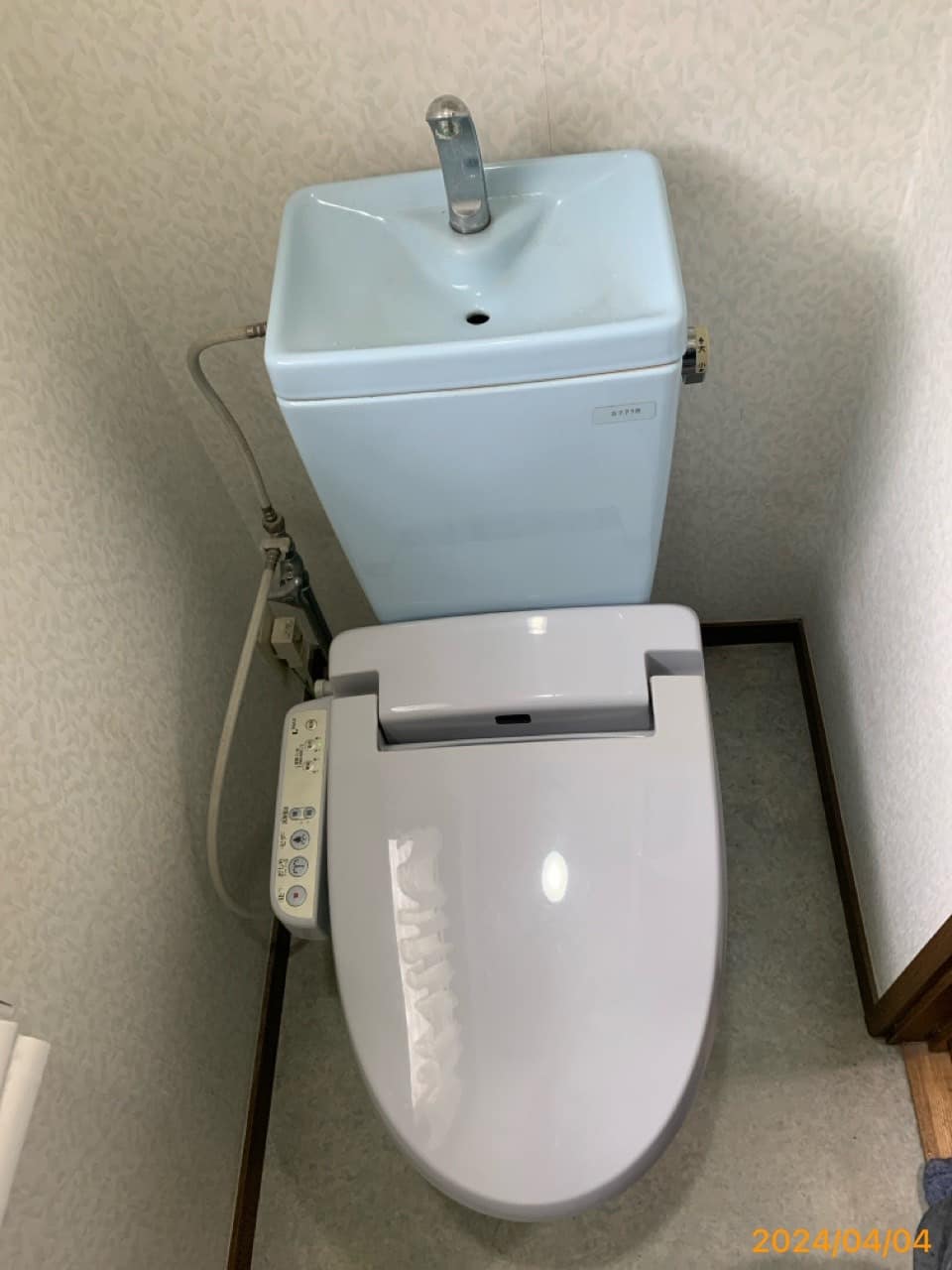 施工前　トイレ