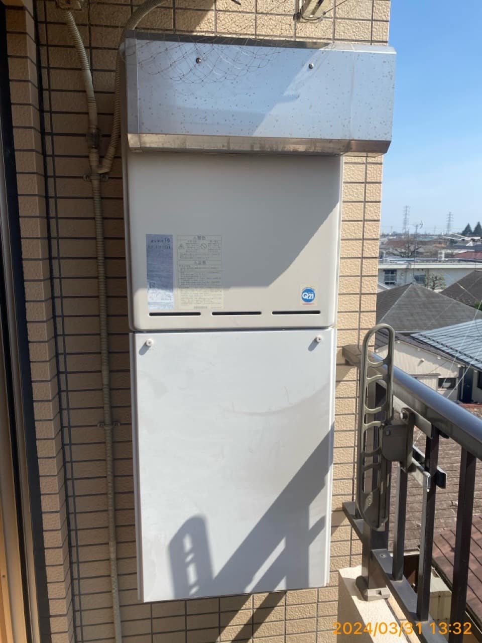 施工前　給湯器