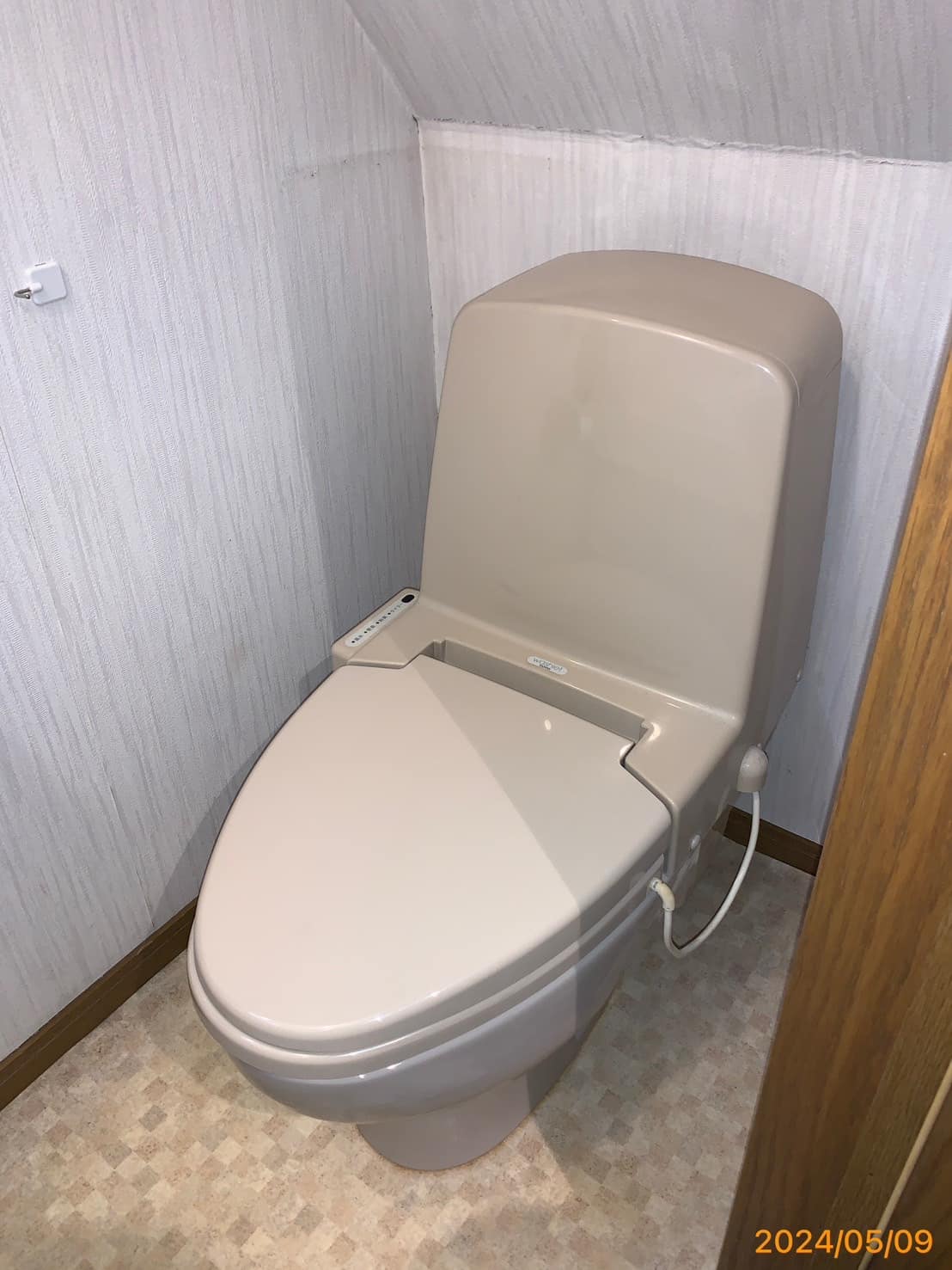 施工前　トイレ