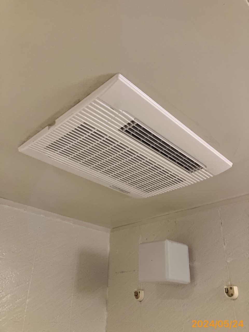 施工後　浴室暖房乾燥機