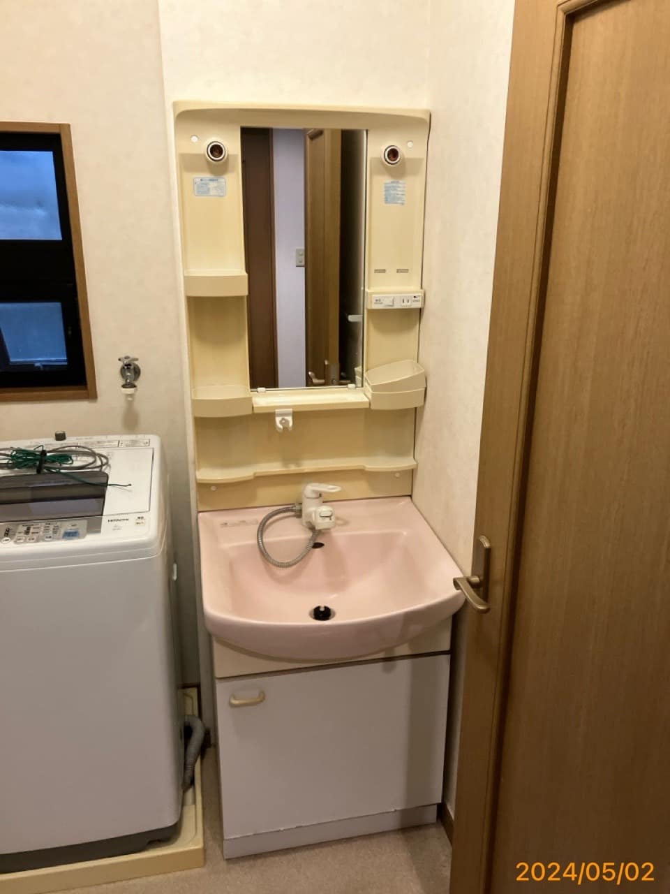 施工前　洗面化粧台