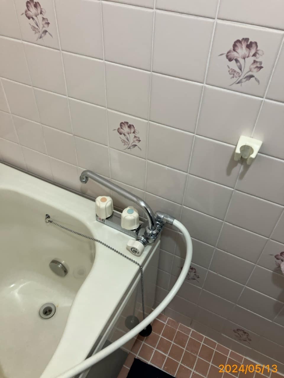 施工前　浴室水栓