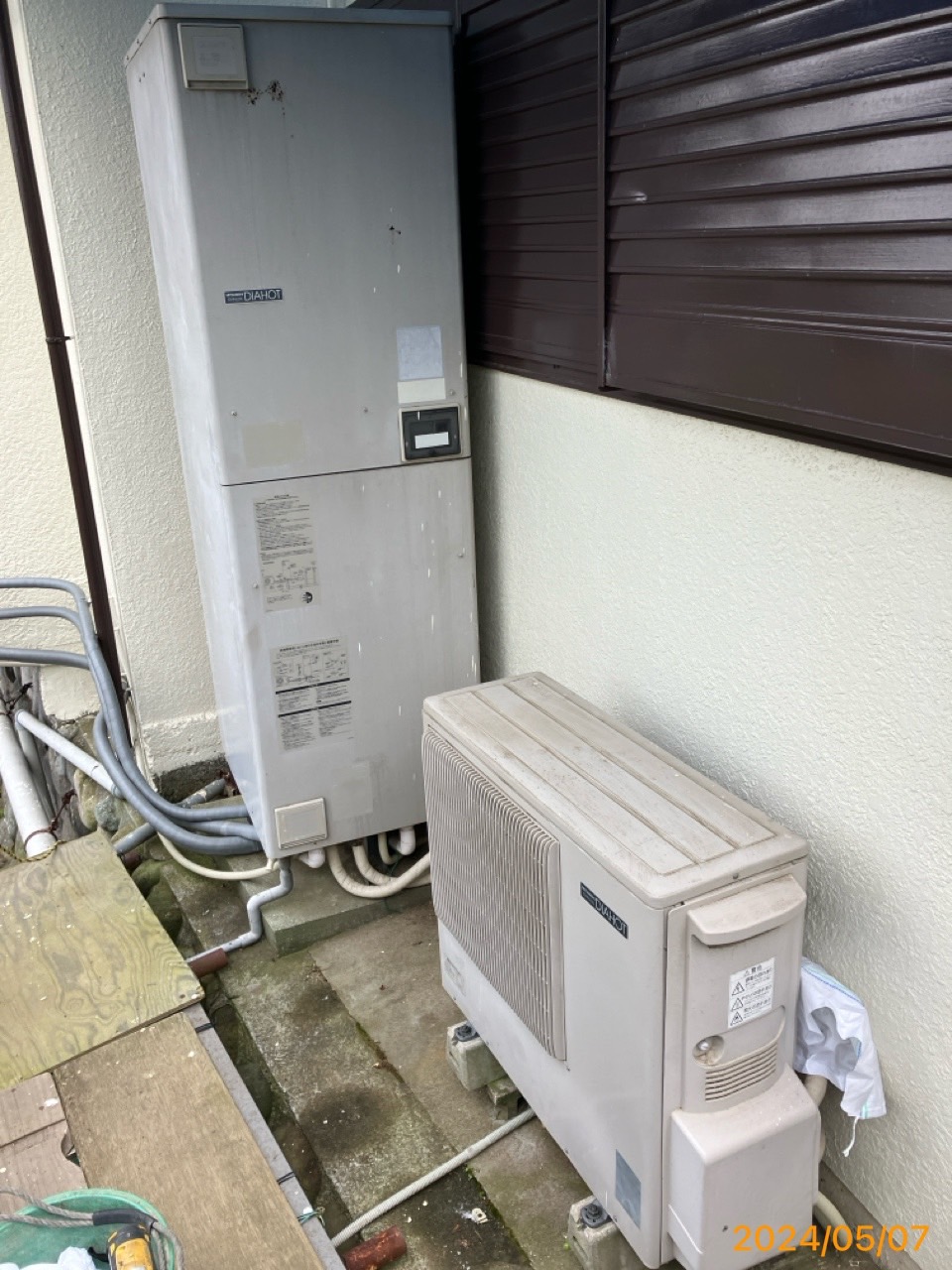 施工前　給湯器