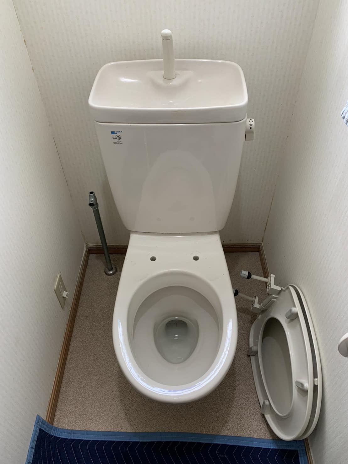 施工前　トイレ