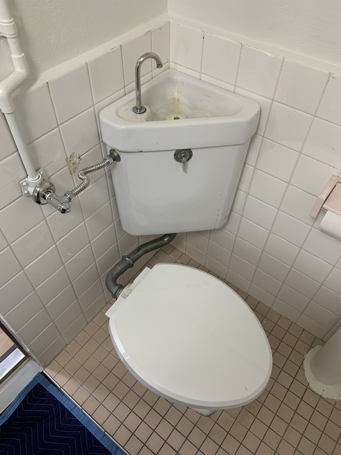 施工前　トイレ