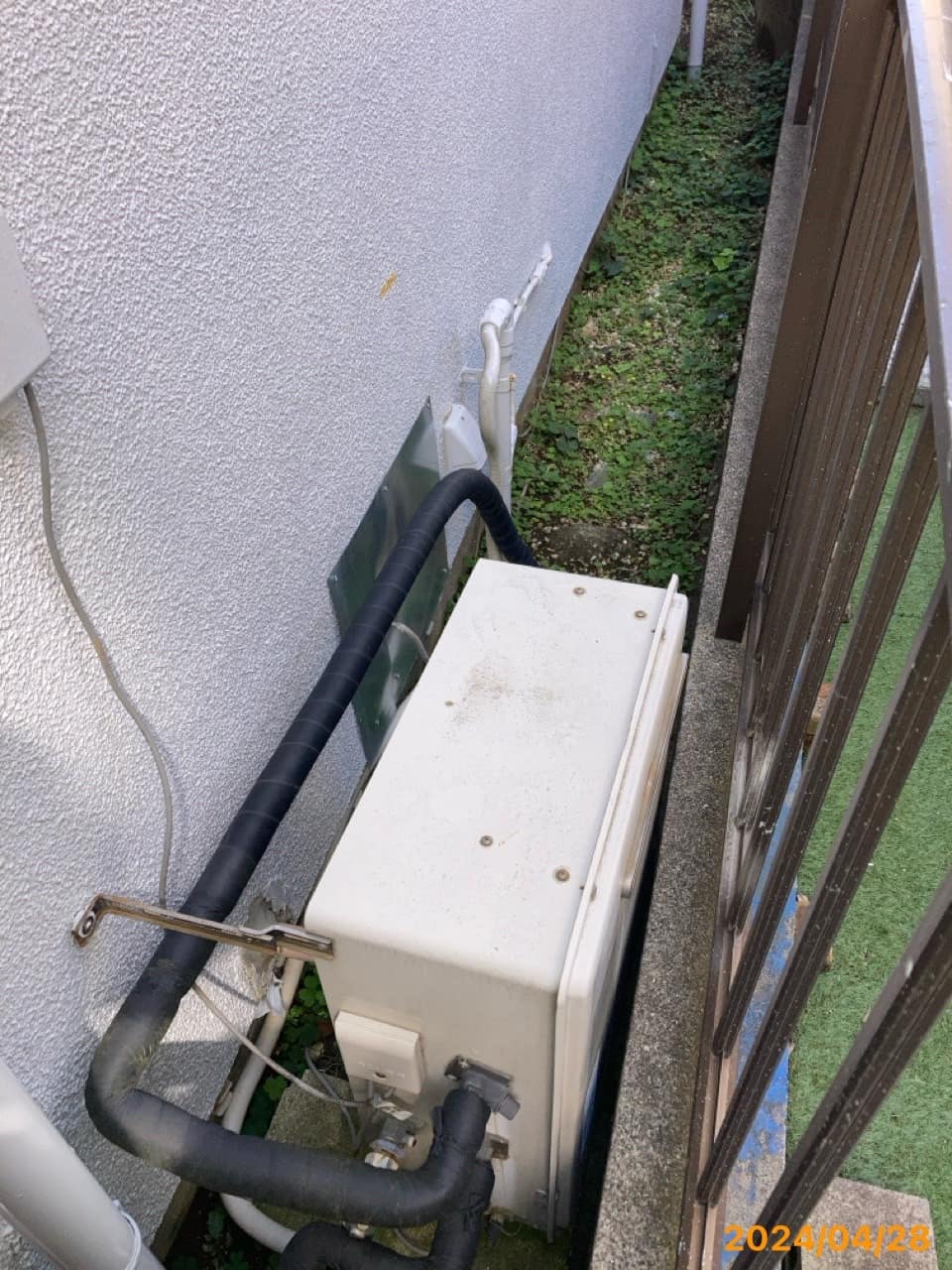 施工前　給湯器