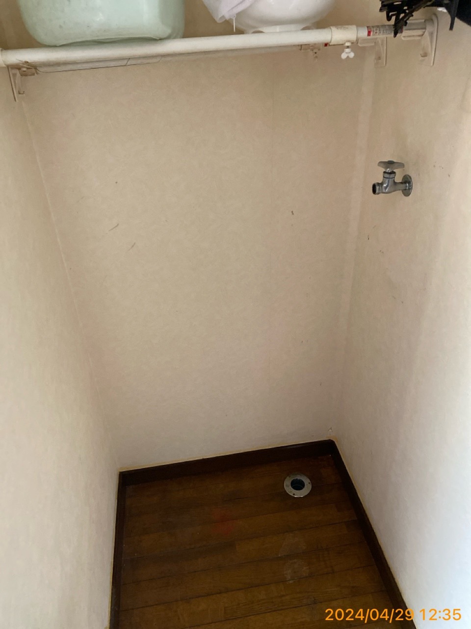 施工前　洗面化粧台