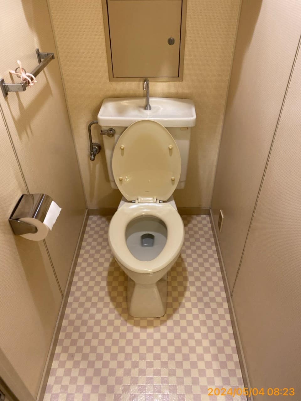 施工前　トイレ