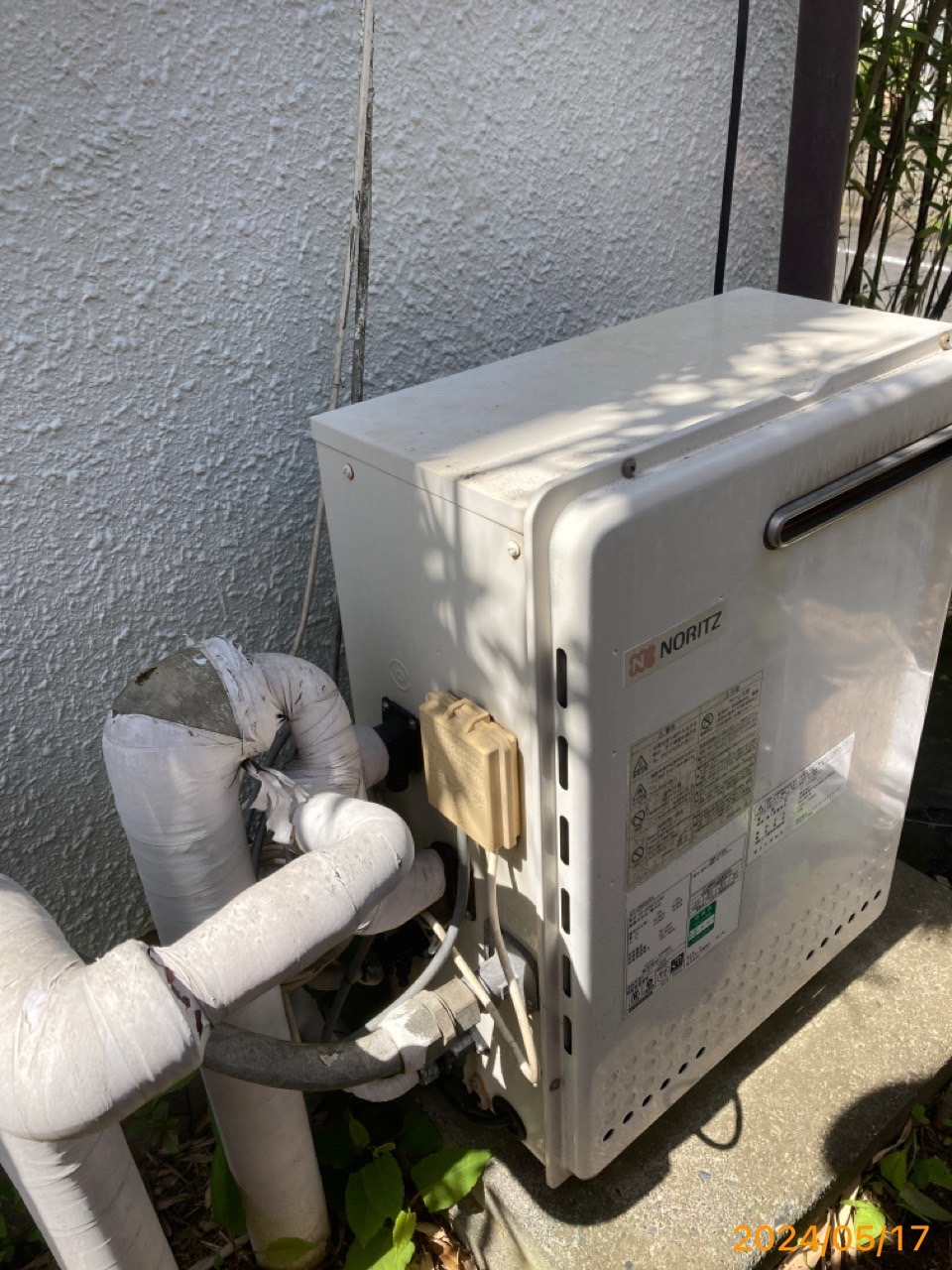 施工前　給湯器