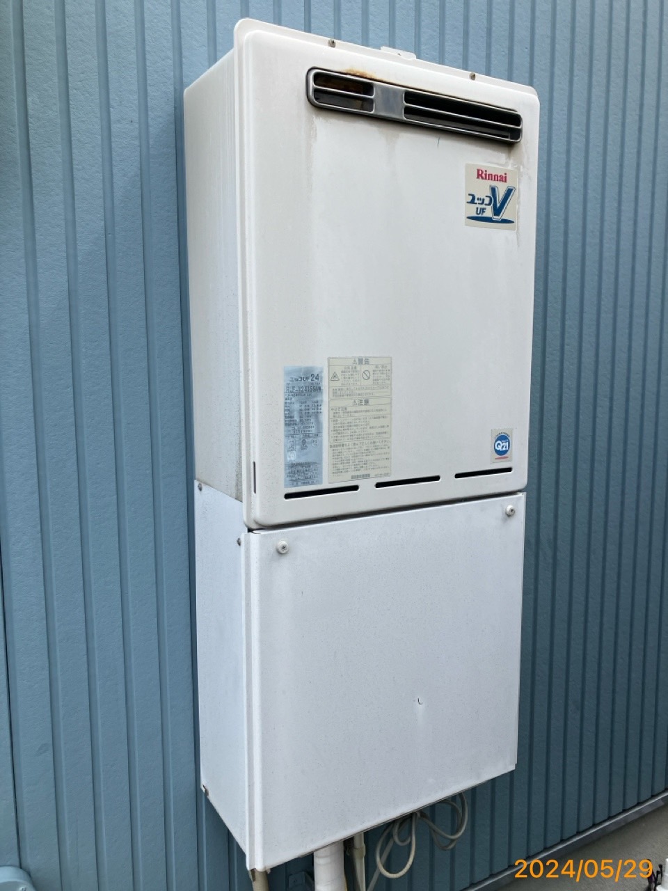 施工前　給湯器