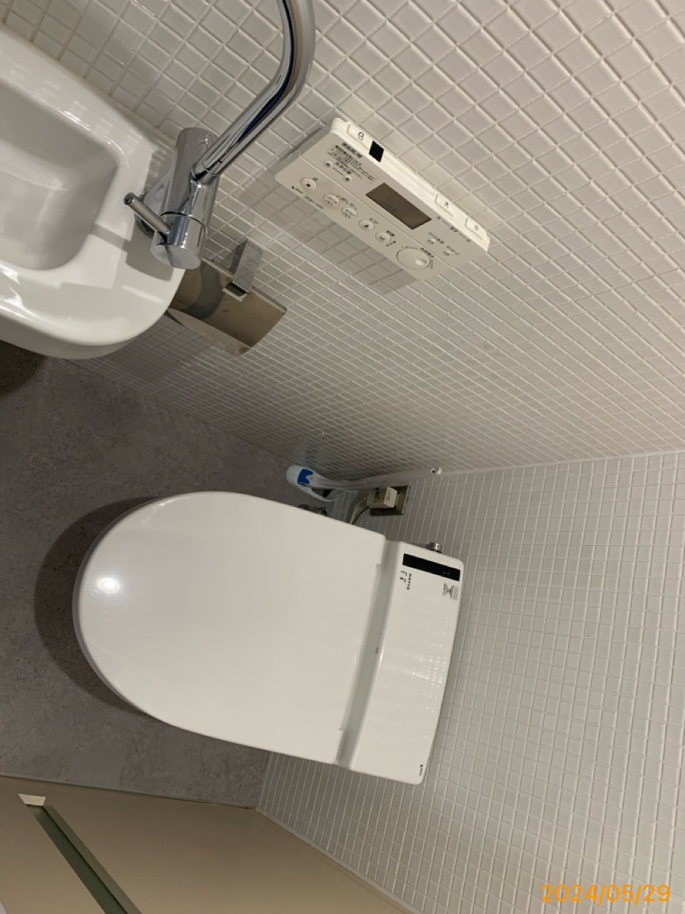 施工前　トイレ