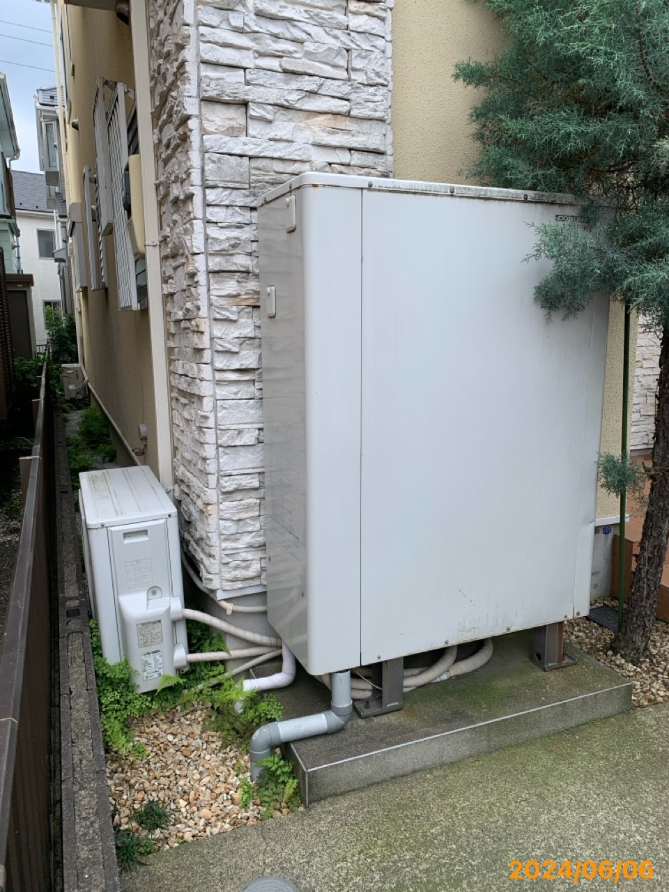 施工前　給湯器