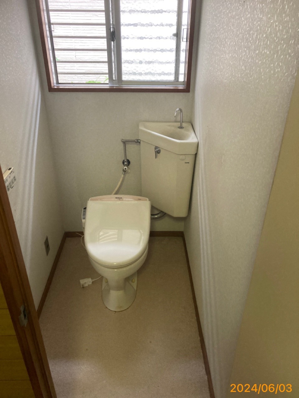 施工前　トイレ